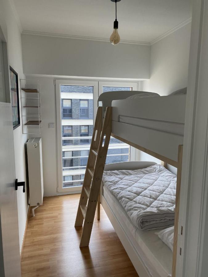 Appartment With Frontal Sea View With 3 Bedrooms Koksijde Bagian luar foto