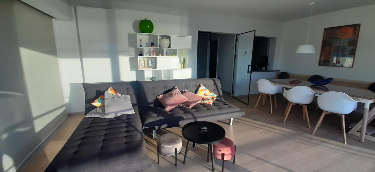 Appartment With Frontal Sea View With 3 Bedrooms Koksijde Bagian luar foto
